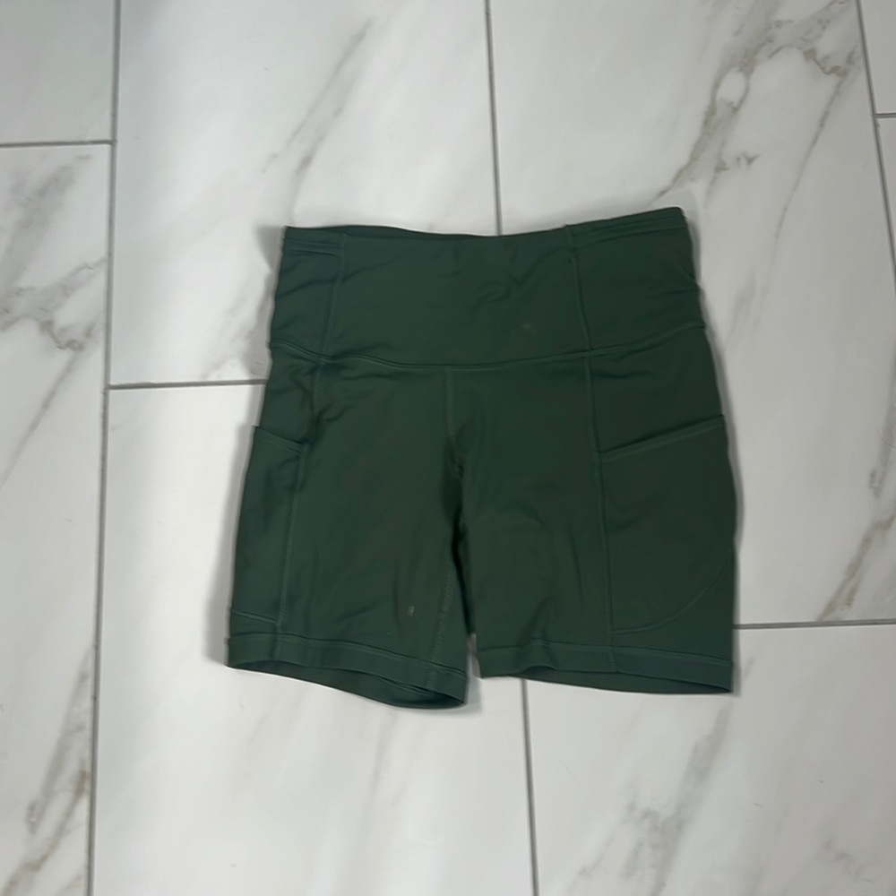 Lululemon bike shorts